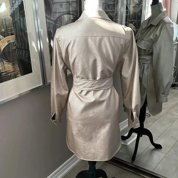 BRIAN BAILEY NWT Faux Leather Shacket Lined with Tie Belt, Size L - Picture 6 of 9